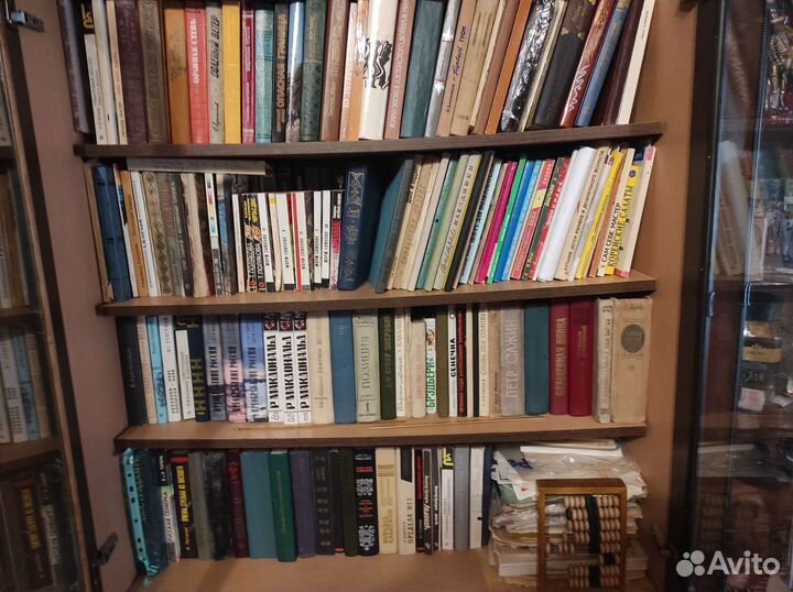 Художественные книги разной тематики