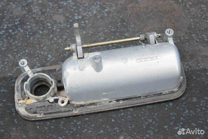 Ручка открывания багажника Volkswagen Golf (Фолькс