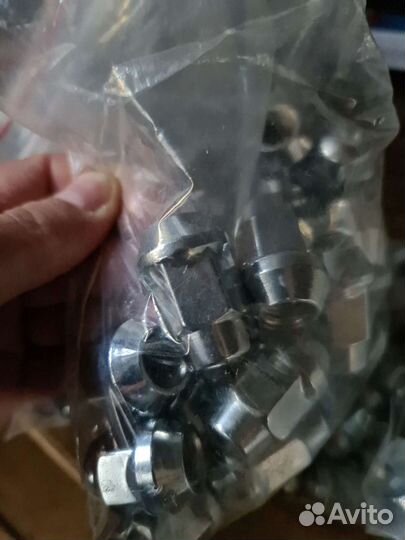 Болты гайки крепеж автомобильный ваг