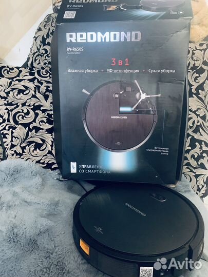 Робот пылесос новый