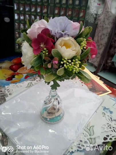 Цветочный топиарий на бокале 