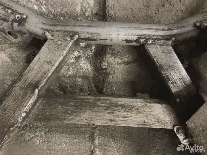 Подрамник передний BMW E39