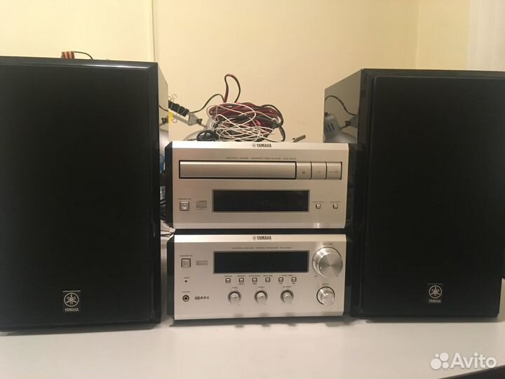 Музыкальный центр Yamaha Piano Craft E-400