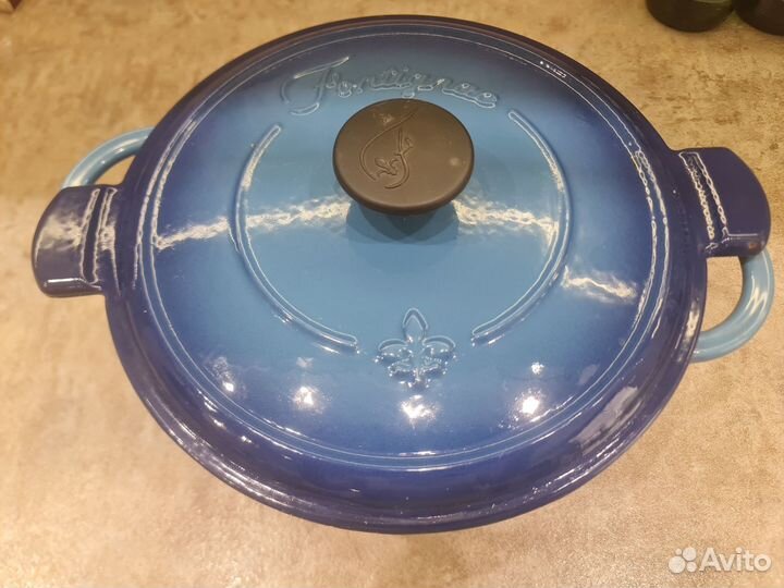 Кастрюля чугунная
