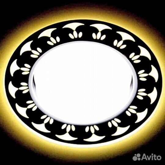 Светильник встраиваемый пластик и металл