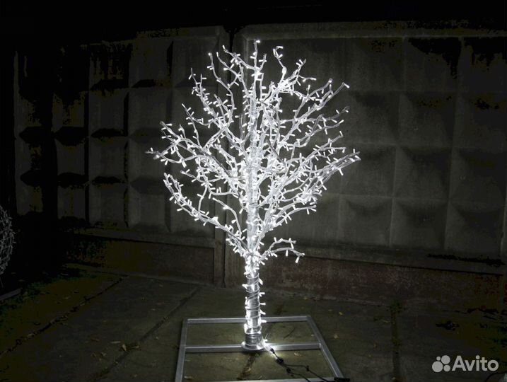 Новогоднее оформление LED деревьямих