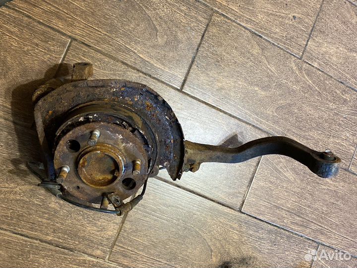 Кулак задний правый Hyundai Sonata EF Тагаз