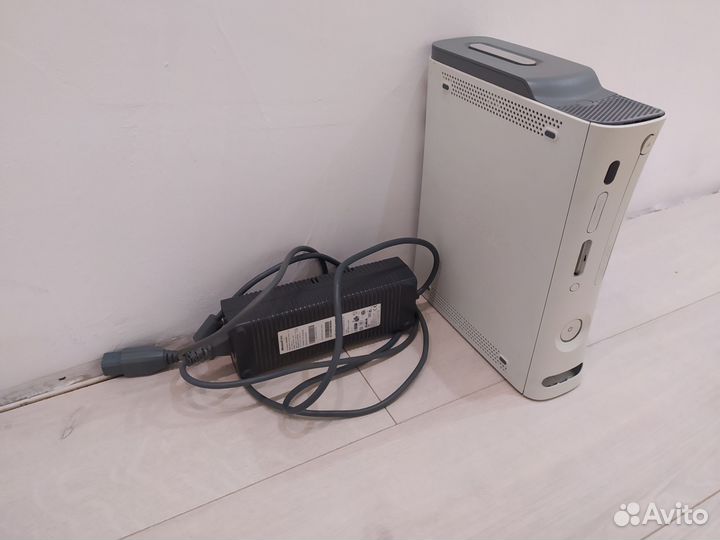 Игровая консоль xbox 360 прошитый