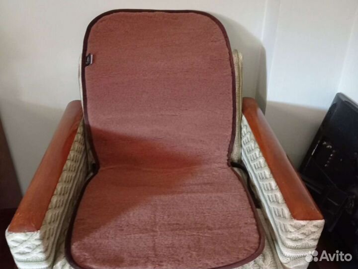 Шерстяная накидка на сиденье