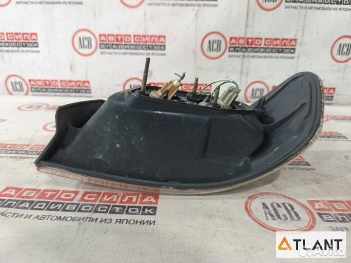 Стоп-сигнал левый toyota gaia