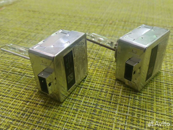 Лампа автомобильная ксеноновая