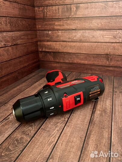 Шуруповерт milwaukee