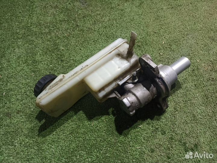 Главный тормозный цилиндр Renault Megane 2 седан