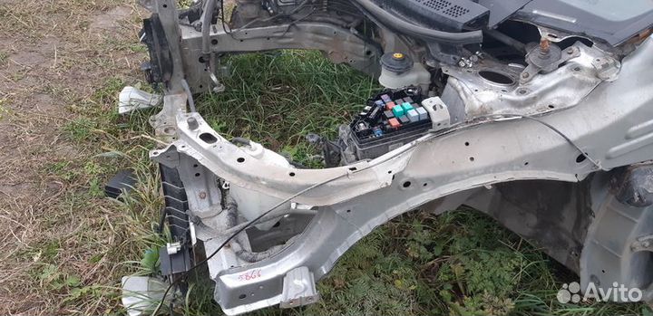 Четверть передняя правая Honda Civic 4D (viii)