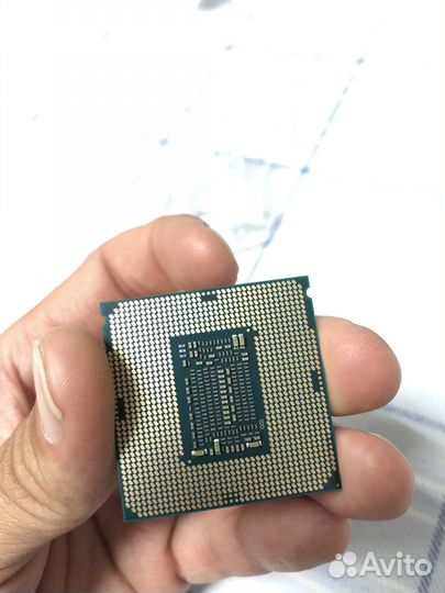 Процессор Intel Pentium Gold G5400 3.7 GHz
