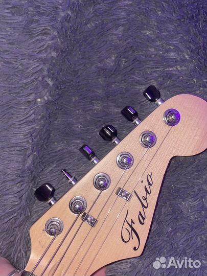 Электрогитара