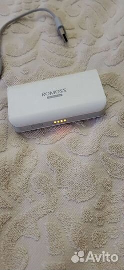 Внешний аккумулятор для телефона с фонариком