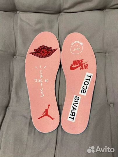 Nike air jordan 1 travis scott