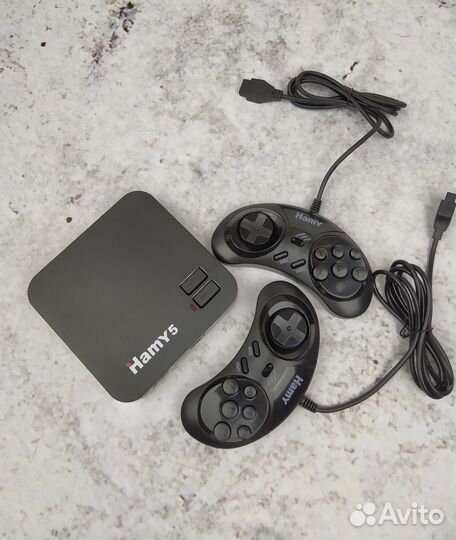 Игровая приставка 