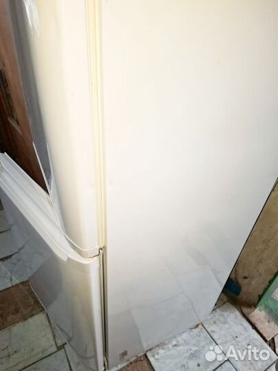 Холодильник Hotpoint-Ariston rmba 2185.L.019