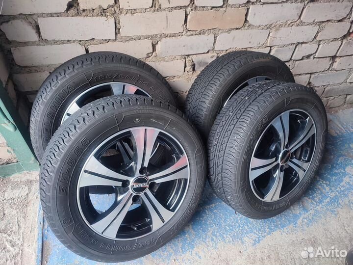 LADA Kalina 1.6 МТ, 2010, 135 000 км