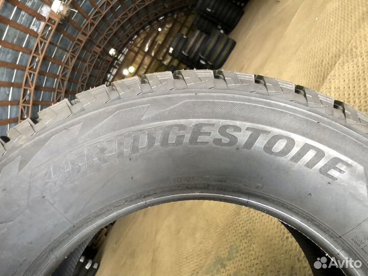 Bridgestone Blizzak DM-V2 285/60 R18 116R