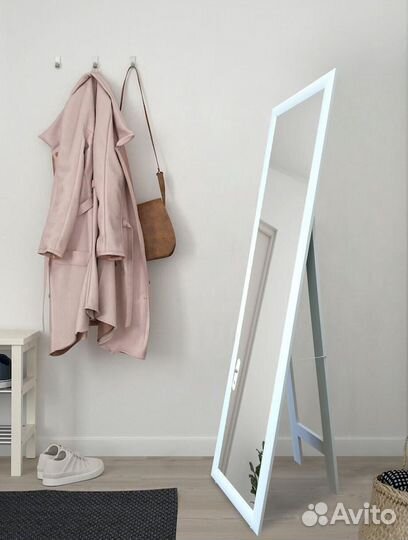 Зеркало шкаф с подсветкой в ванную