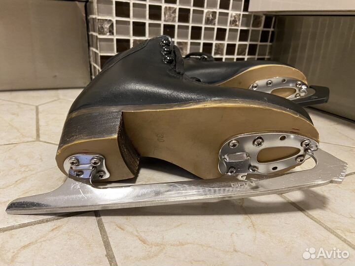 Коньки фигурные graf etude 30 черные