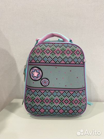 Рюкзак школьный