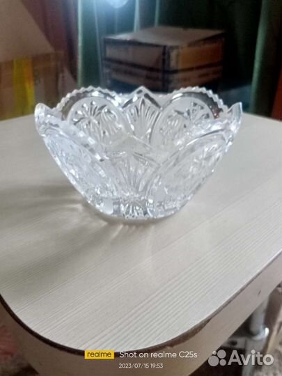 Хрустальная ваза