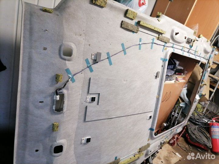 Обшивка потолка под люк (в сборе) Nissan X-Trail