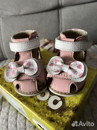 Сандалии для девочки