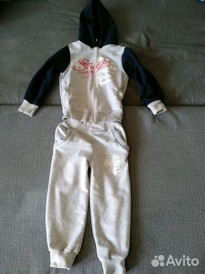 Спортивный костюм