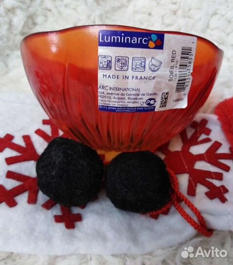 Салатник стекло красный новый