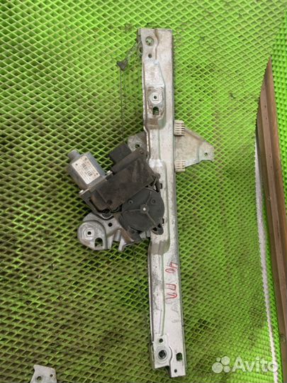 Стеклоподъемник электр передний левый Peugeot 308