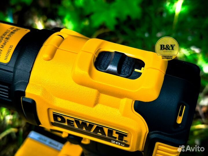 Аккумуляторный строительный фен DeWalt DCE530N 20B