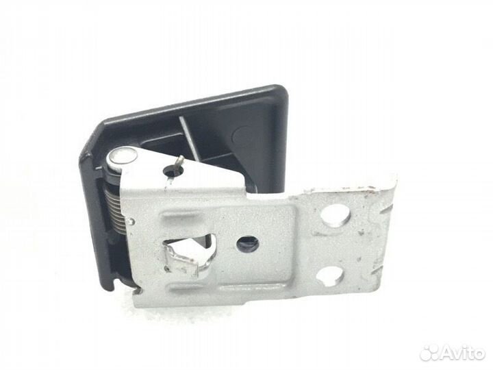 Ручка открывания бензобака Mitsubishi Pajero Sport