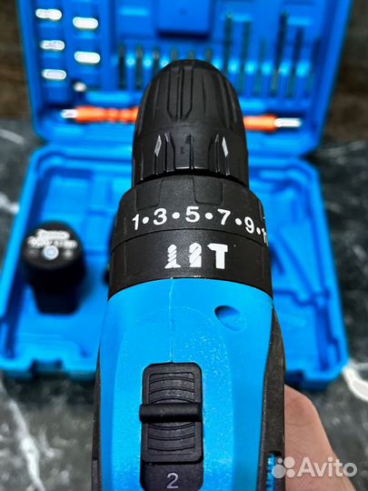 Аккумуляторная дрель шуруповерт makita 12V