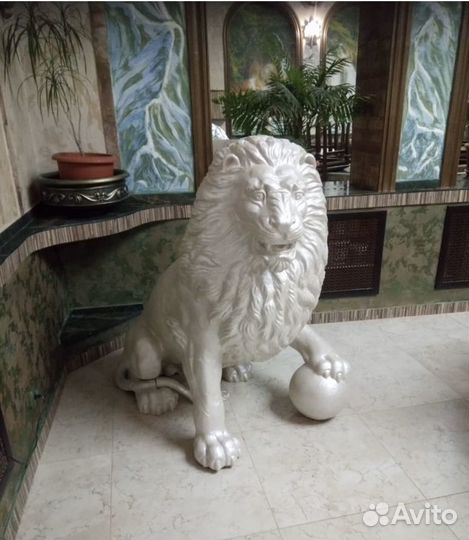 Львы гипсовые