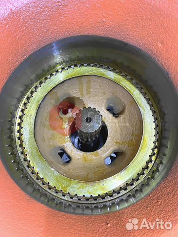 Бортовой редуктор Hitachi ZX670LC-5G 9254462