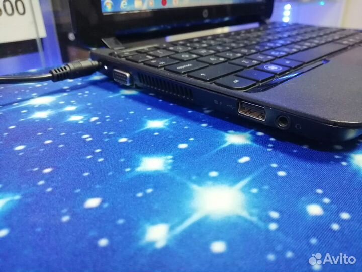 Нетбук HP Mini 210-1030er