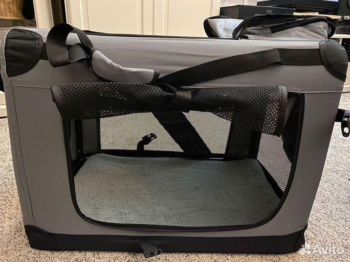 Переноска, вольер для животных