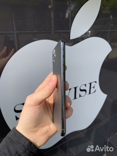 iPhone 11 Pro Max, 64 ГБ