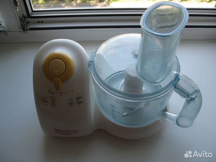 Кухонный комбайн 