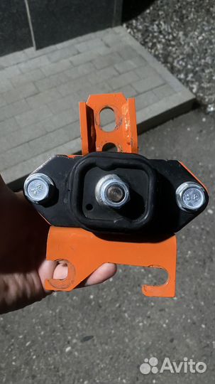 Устленная подушка кпп веста