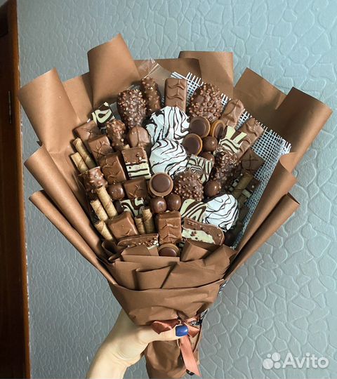 Букет из киндеров и шоколада в Барнауле