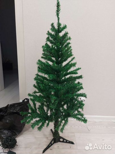 Елка искусственная