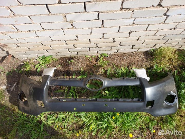 Бампер передний Toyota RAV 4 2009-2012г.г