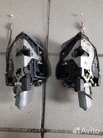 Замок двери задний с доводчиком BMW 7 E65 Е66