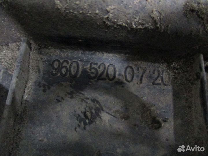 Крыло заднее левое (передняя часть) Mercedes-Benz